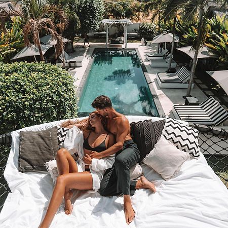 White Palm Hotel Uluwatu Bali 짐바란 외부 사진