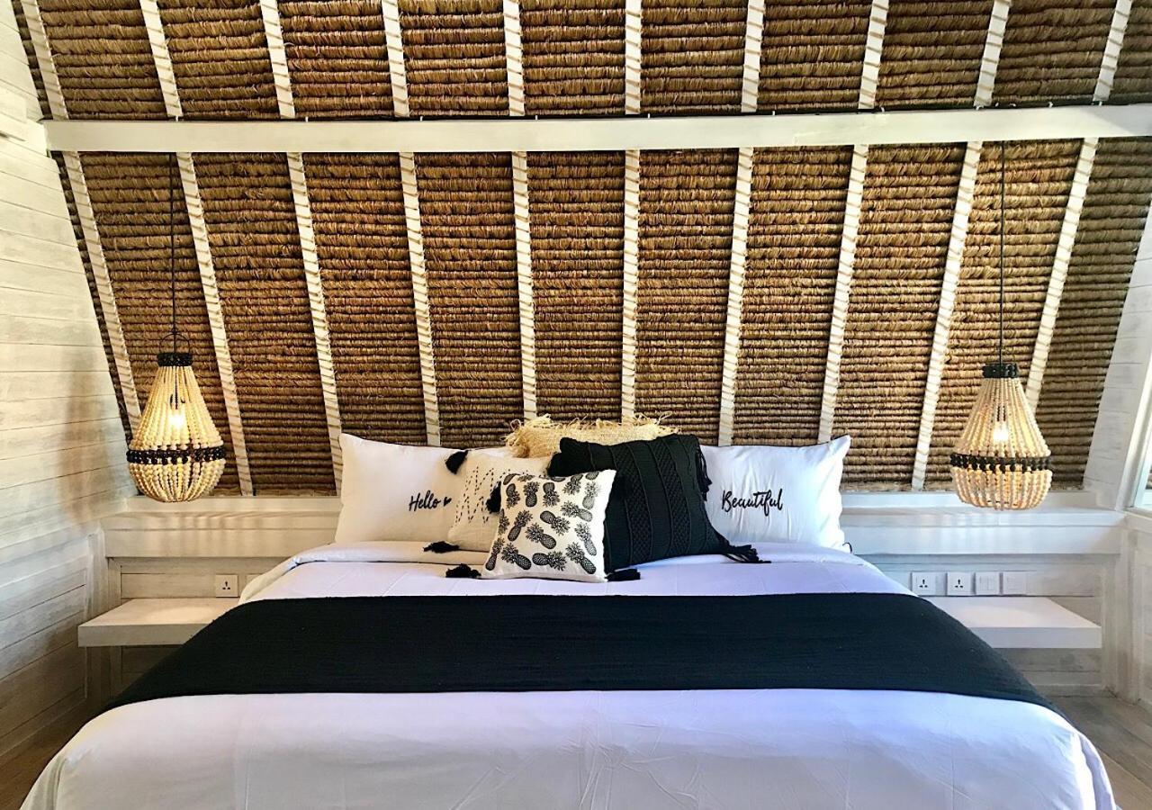 White Palm Hotel Uluwatu Bali 짐바란 외부 사진